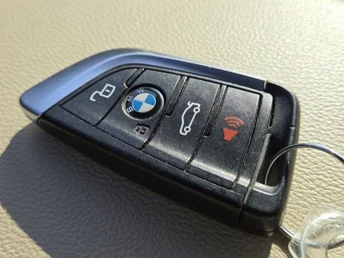 Used 2022 BMW X3 xDrive30i w/ Premium Package 2 image 35