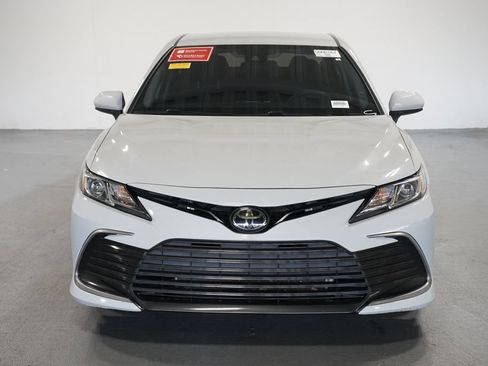 Used 2023 Toyota Camry LE FWD image 2