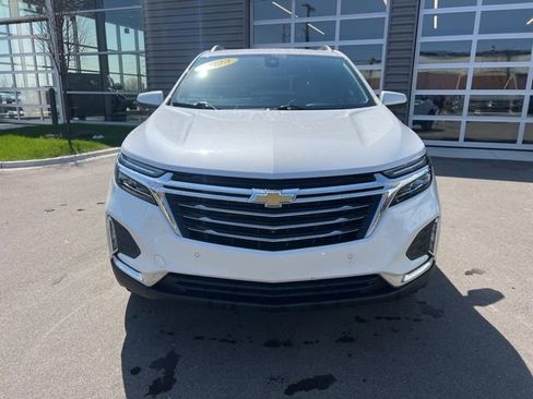 Used 2023 Chevrolet Equinox Premier AWD/4WD image 2