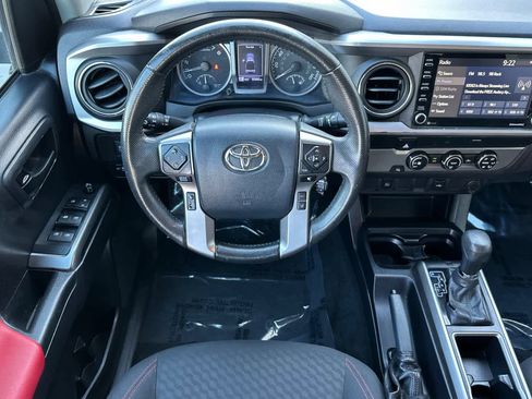 Used 2020 Toyota Tacoma SR5 image 14