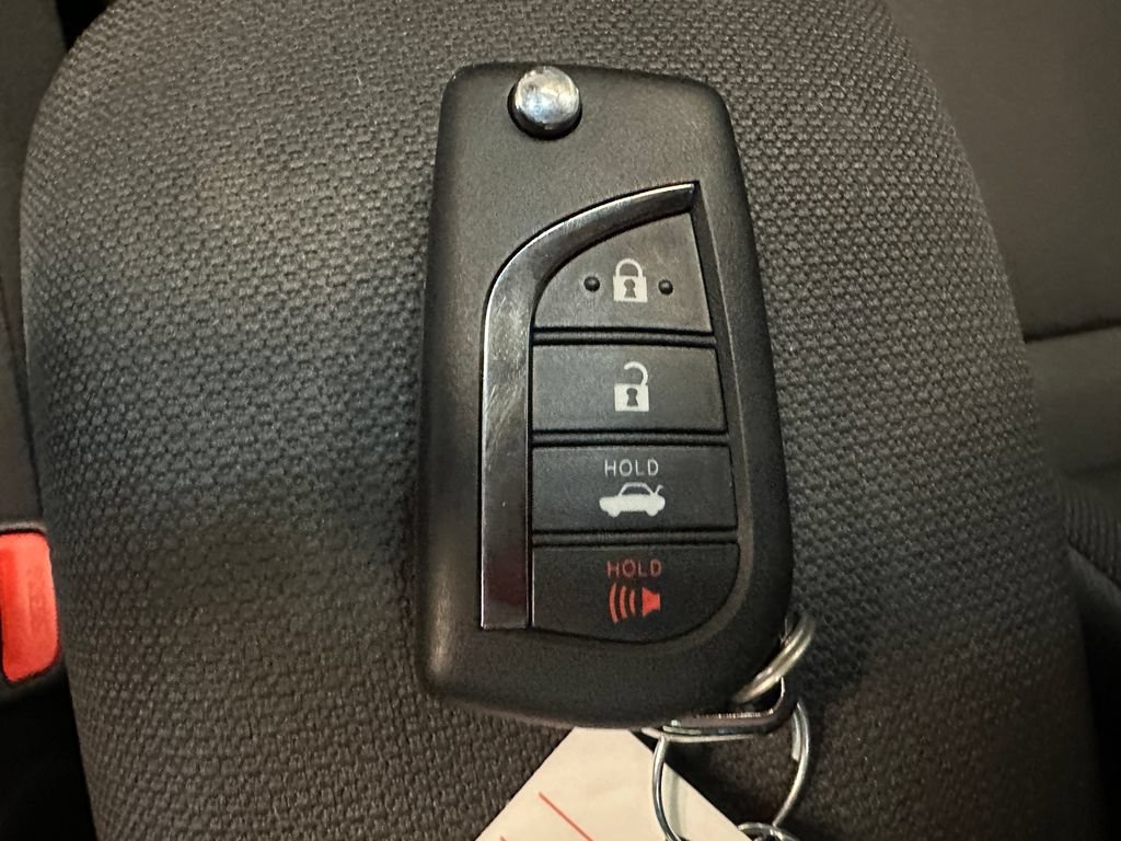 Used 2022 Toyota Corolla LE FWD image 16