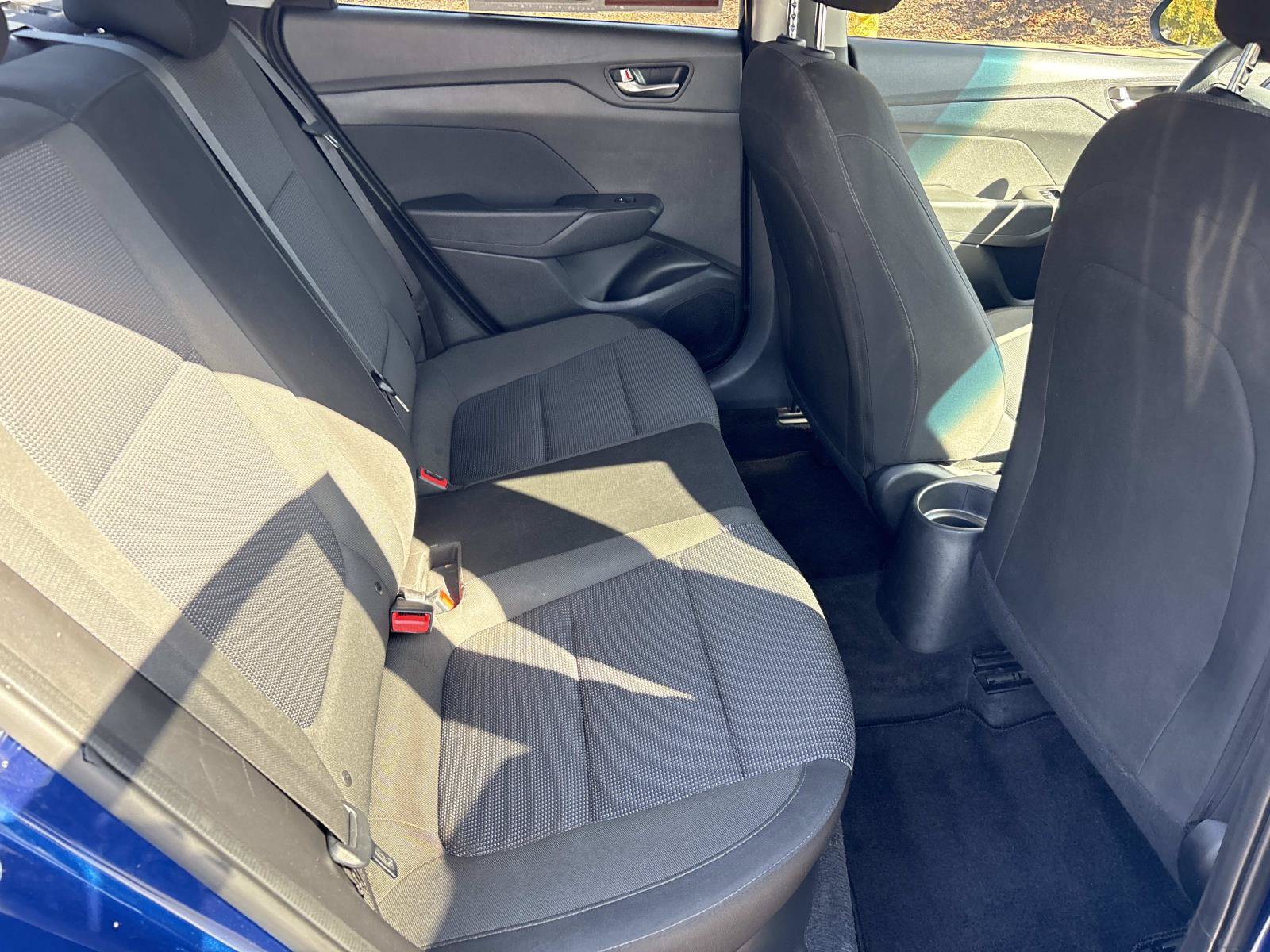 Used 2022 Hyundai Accent SE FWD image 32
