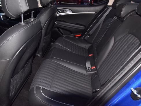 Used 2023 Genesis G70 3.3T image 14