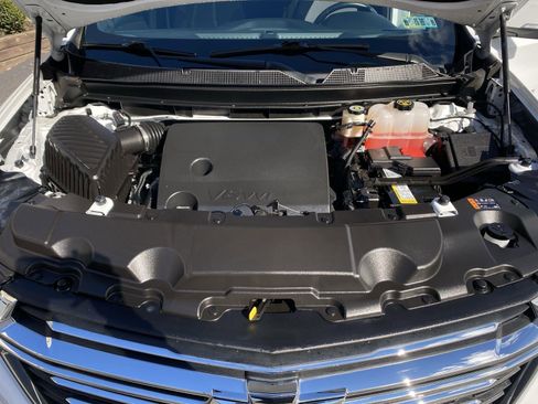 Used 2023 Chevrolet Traverse LT w/ LPO, Floor Liner Package image 21