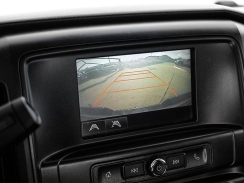 Used 2018 Chevrolet Silverado 1500 Custom w/ Custom Value Package image 16