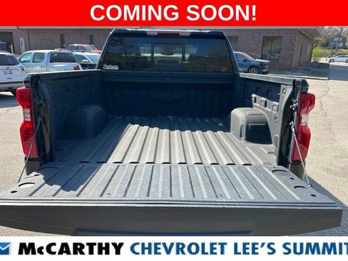 Used 2023 Chevrolet Silverado 1500 LT AWD/4WD image 5