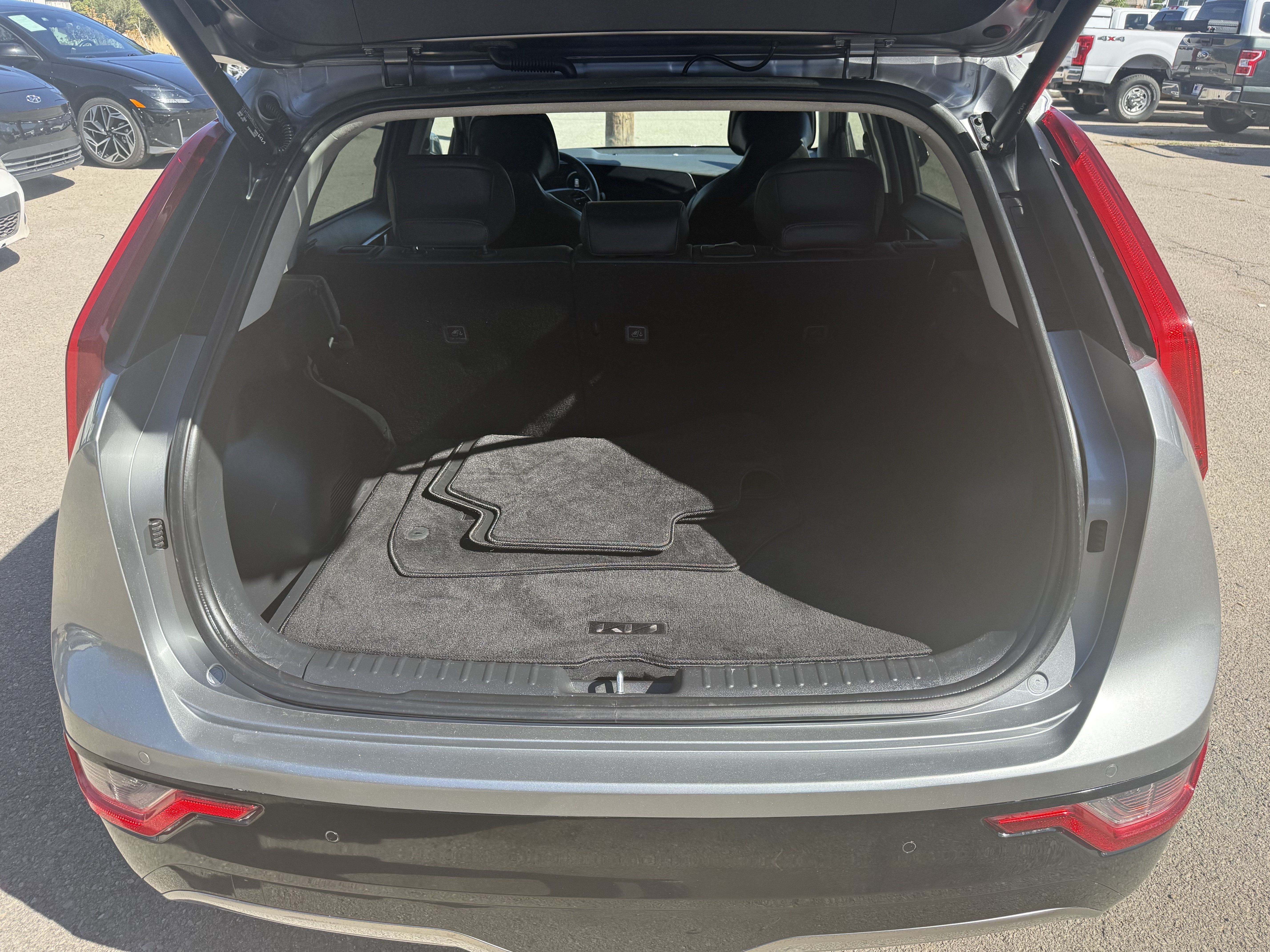 Used 2023 Kia Niro Wind FWD image 19