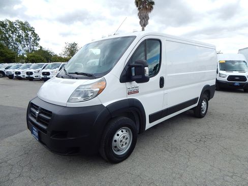 Used 2018 RAM ProMaster 1500 FWD image 1