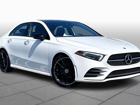 Used 2022 Mercedes-Benz A 220 image 3