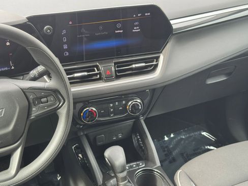 Used 2025 Chevrolet TrailBlazer LT image 20