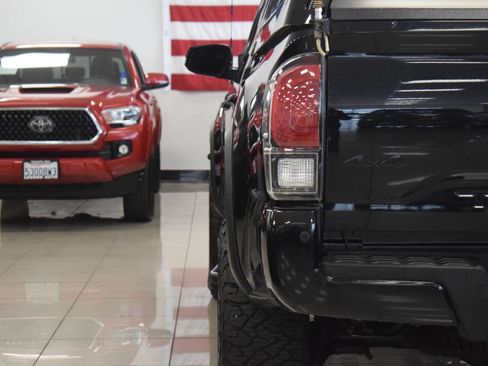 Used 2019 Toyota Tacoma TRD Pro w/ Desert Air Intake Package image 40