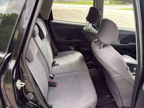 Used 2011 Honda Fit image 31