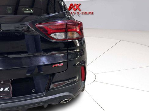 Used 2021 Chevrolet TrailBlazer RS w/ Sun and Liftgate Package FWD image 16
