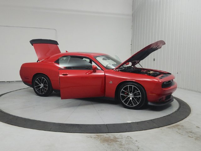 Used 2018 Dodge Challenger R/T Scat Pack w/ Leather Interior Group RWD image 10
