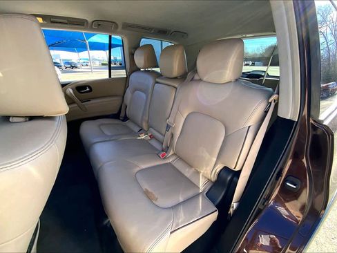Used 2017 Nissan Armada Platinum image 19