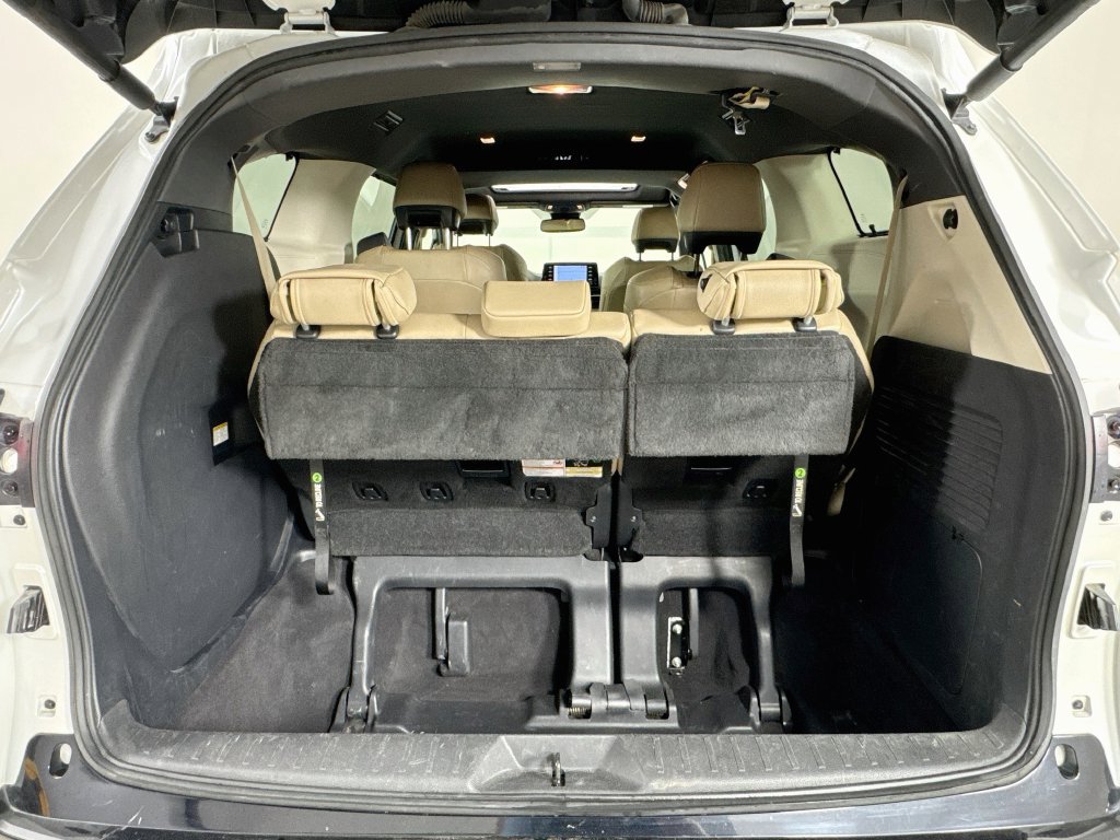 Used 2022 Toyota Sienna Limited FWD image 33