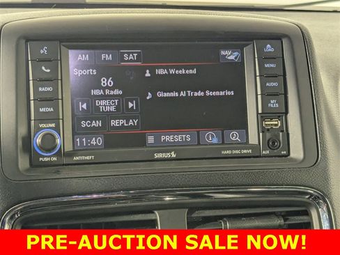 Used 2017 Dodge Grand Caravan GT image 18