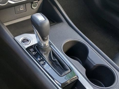 Certified 2024 Nissan Altima 2.5 S FWD image 21