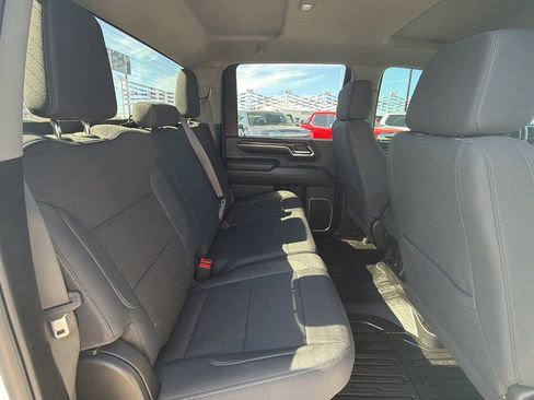 Used 2024 GMC Sierra 2500 SLE w/ SLE Convenience Package image 13