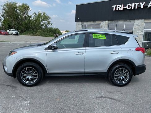 Used 2014 Toyota RAV4 XLE AWD/4WD image 3