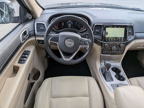 Used 2021 Jeep Grand Cherokee Limited w/ Trailer Tow Group IV image 32