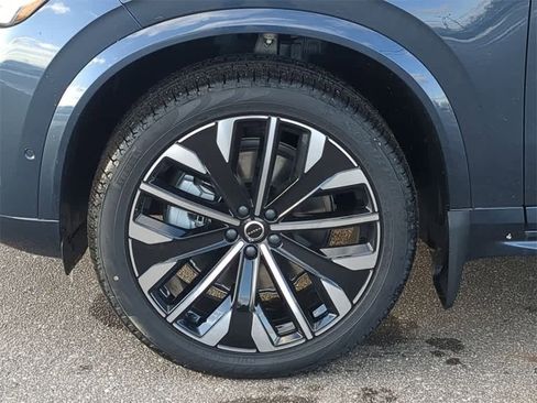 New 2026 Volvo XC90 B6 Plus w/ Protection Package Premier image 13