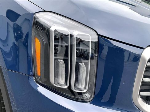 Used 2025 Kia Telluride SX FWD image 27