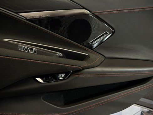 Used 2024 Chevrolet Corvette Stingray Premium Cpe w/ Z51 Performance Package RWD image 14