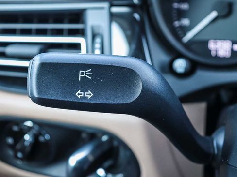 Used 2024 Porsche Macan image 31