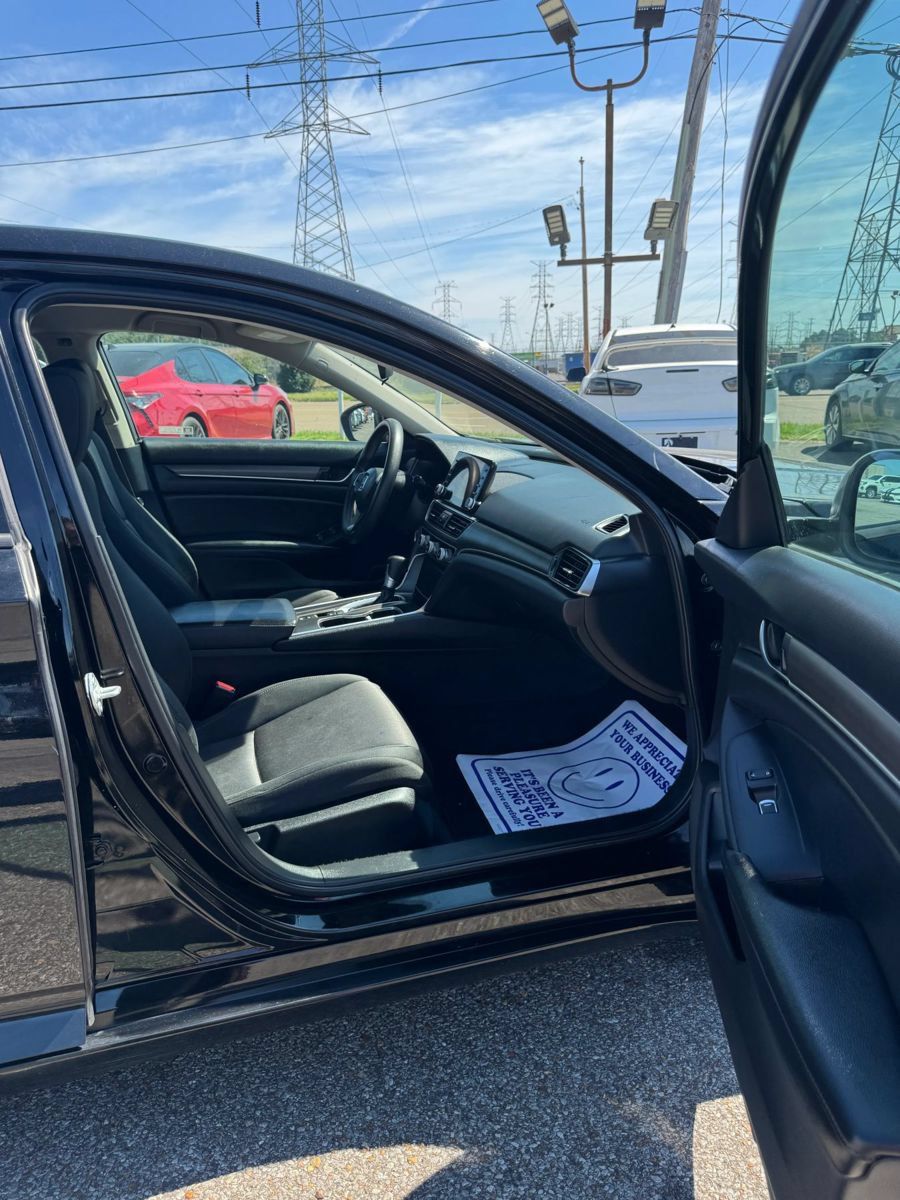 Used 2022 Honda Accord LX image 15