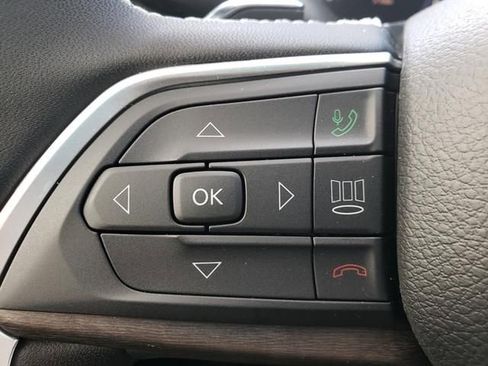 New 2026 Jeep Grand Cherokee Altitude AWD/4WD image 25