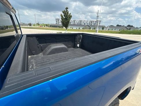 Used 2022 Chevrolet Silverado 1500 LT w/ Convenience Package II AWD/4WD image 22