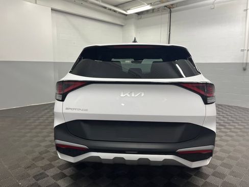 Certified 2023 Kia Sportage EX image 5