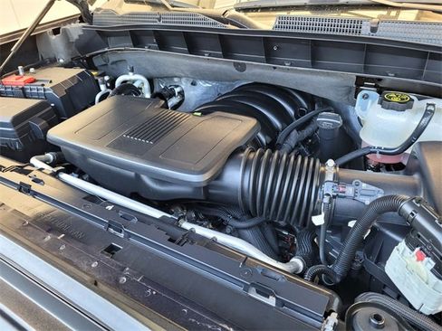 Used 2024 GMC Sierra 1500 SLT image 34