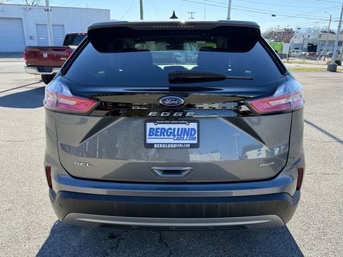 Used 2024 Ford Edge SEL image 5