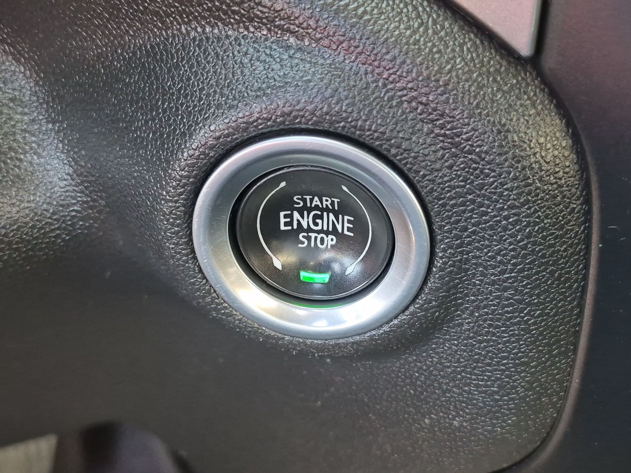 Used 2022 Chevrolet Silverado 1500 LT AWD/4WD image 19