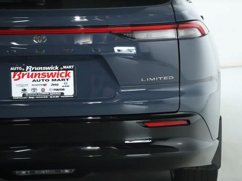 Certified 2025 Toyota Crown Signia AWD/4WD image 46