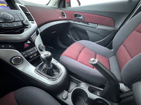 Used 2014 Chevrolet Cruze Eco image 10