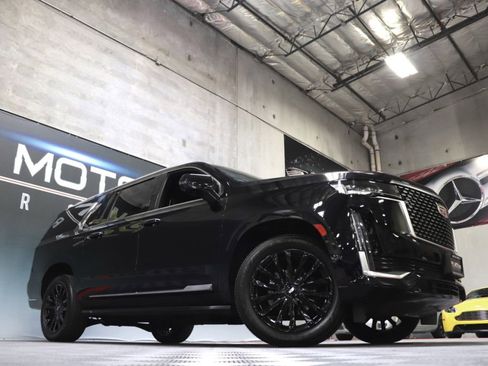 Used 2021 Cadillac Escalade ESV Luxury image 75