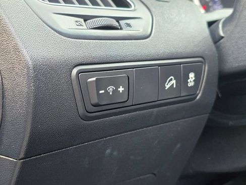 Used 2012 Hyundai Tucson GLS FWD image 24