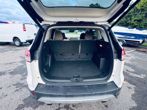 Used 2016 Ford Escape SE w/ Equipment Group 201A FWD image 23