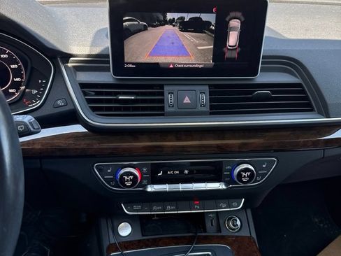 Used 2018 Audi Q5 Premium AWD/4WD image 4