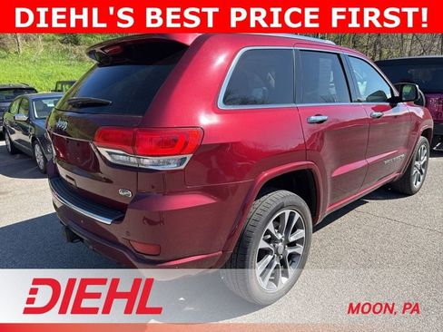 Used 2018 Jeep Grand Cherokee Overland AWD/4WD image 3