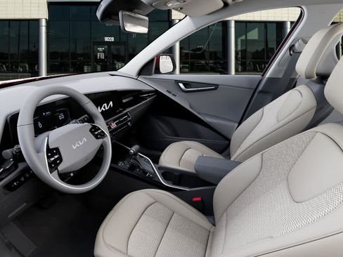 New 2026 Kia Niro EX FWD image 17