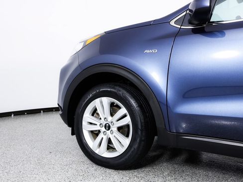 Used 2019 Kia Sportage LX AWD/4WD image 6
