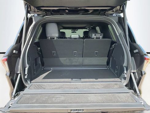 New 2027 Lincoln Navigator Reserve w/ Jet Appearance Package AWD/4WD image 30