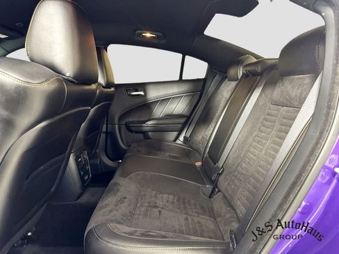 Used 2018 Dodge Charger R/T RWD image 26