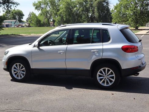 Used 2017 Volkswagen Tiguan Wolfsburg Edition AWD/4WD image 8