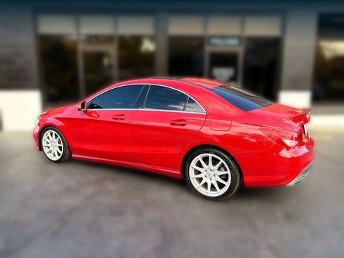 Used 2018 Mercedes-Benz CLA 250 4MATIC image 3