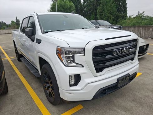 Used 2022 GMC Sierra 1500 Elevation w/ LPO, Elevation Black Package AWD/4WD image 2